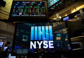 The Evolution of Stock Market Exchanges: From the NYSE to Digital Trading Platforms